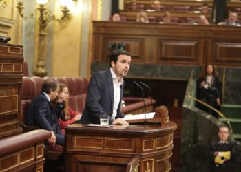 Garzón reclama “valentía” a los partidos que desalojaron a la derecha del Gobierno para “seguir dando pasos” para no perpetuar los recortes y enfrentarse a la amenaza reaccionaria