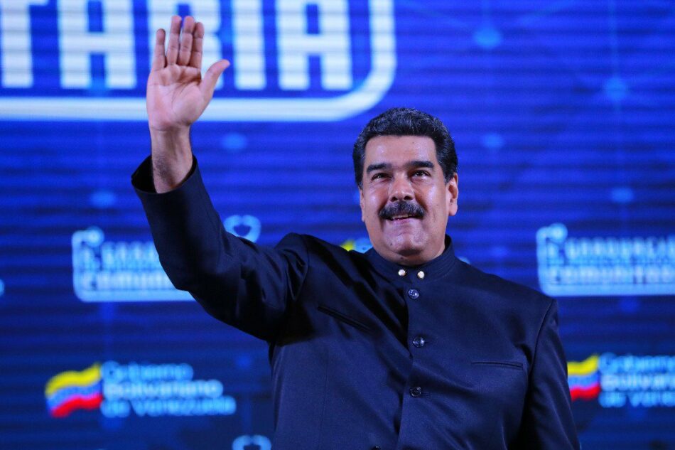 Maduro reta a Guaidó a convocar elecciones presidenciales para “darle una revolcada”