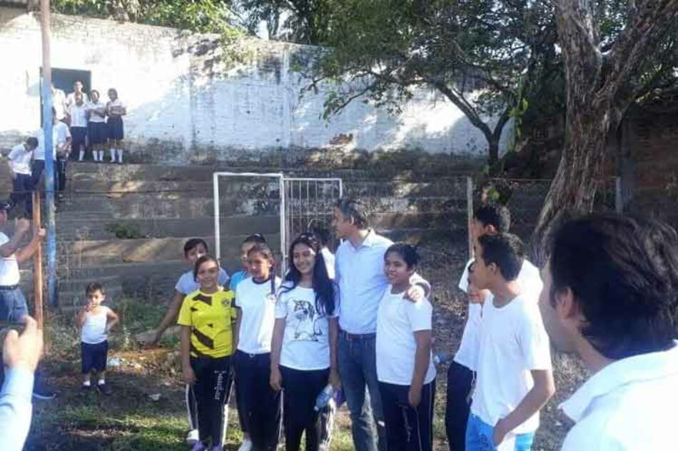 Candidato de Arena viola silencio electoral en El Salvador