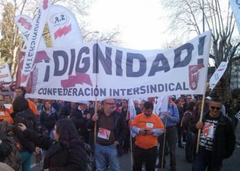 Intersindical valora como insuficiente la Ley de Reversión de los Recortes Educativos