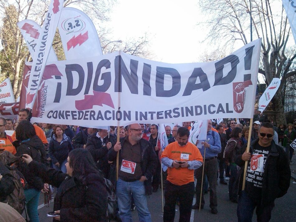 Intersindical valora como insuficiente la Ley de Reversión de los Recortes Educativos