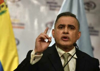 Venezuela investiga a funcionarios nombrados por presidente ilegítimo