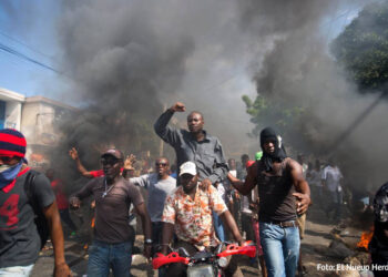 Alertan de una posible crisis humanitaria en Haití, país sumido en graves disturbios
