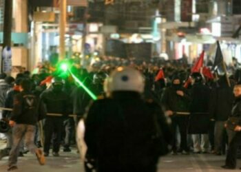 Anarquistas en pie de guerra contra las drogas y la mafia