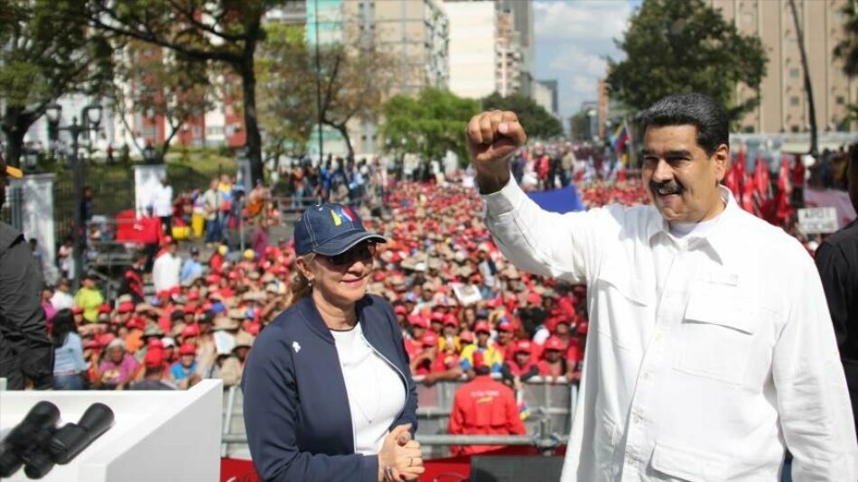 Maduro pidió la renuncia a todo su gabinete de ministros