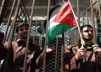 Prisioneros palestinos comenzarán huelga de hambre la próxima semana