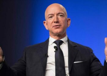 Denuncia un supuesto hackeo del móvil de Jeff Bezos por parte de Arabia Saudí