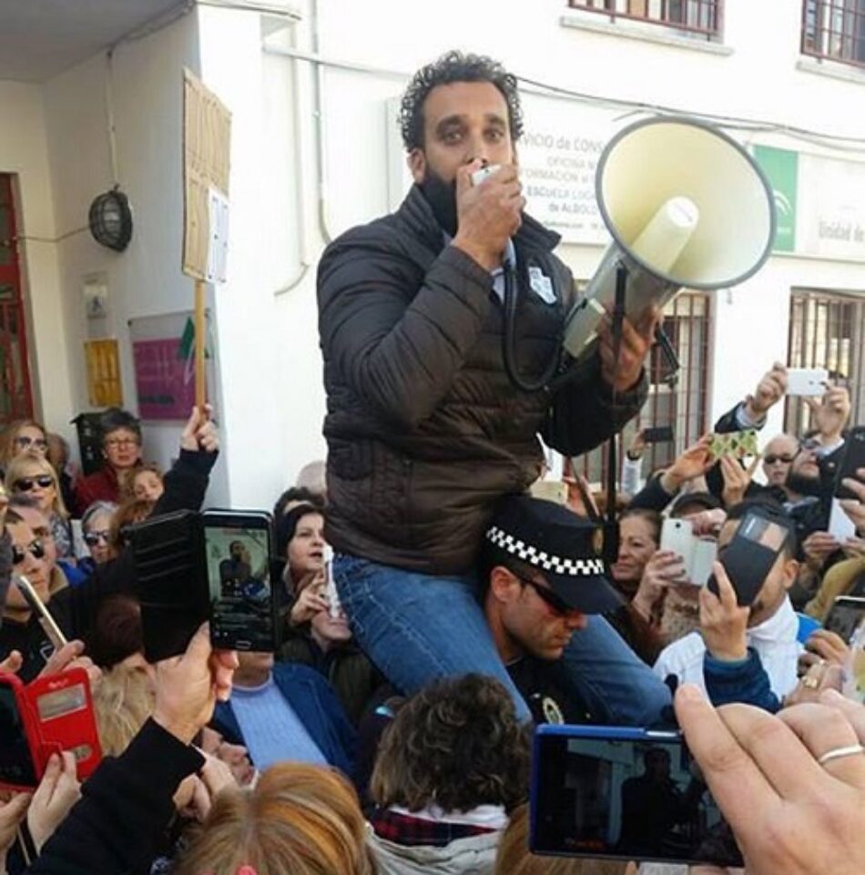 El popular médico «Spiriman» confabuló con el PP andaluz y ahora desvela los mensajes intercambiados con Moreno Bonilla