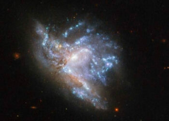 El Hubble capta la “deslumbrante” colisión de dos galaxias