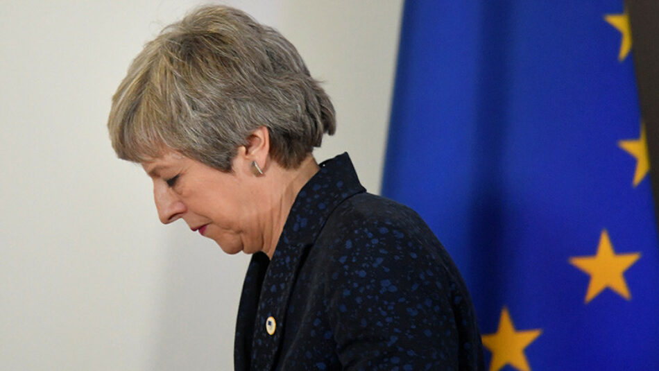 Theresa May contra las cuerdas