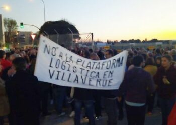 El pleno del Ayuntamiento de Madrid aprueba la paralización de las obras de la planta logística de Villaverde