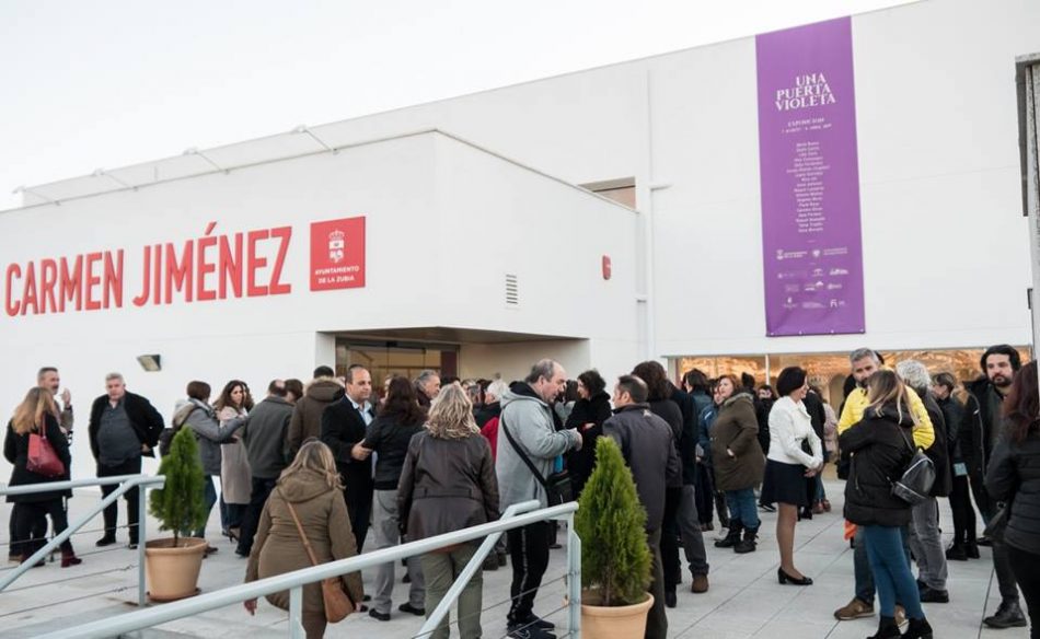 Una exposición de arte contemporáneo para mostrar a La Zubia como ‘puerta violeta’ hacia la Igualdad entre hombres y mujeres