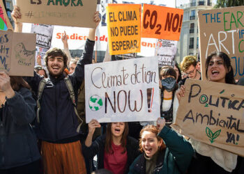 Apoyo y reconocimiento a las huelgas y movilizaciones convocadas por jóvenes por el clima