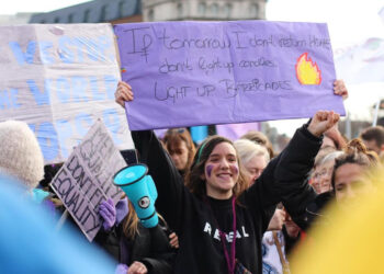 La emigración, representada en las candidaturas de Unidas Podemos