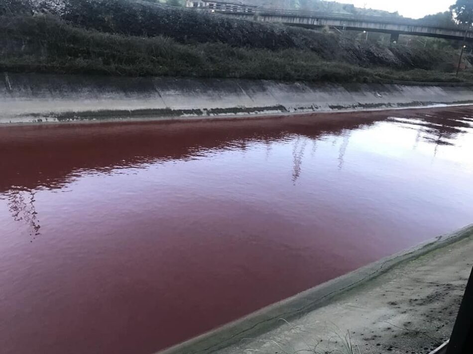 En Asturias, sale barato contaminar una ría