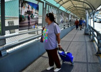 Juez de EEUU impide aplicar política antimigrantes de Trump