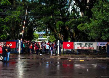 Abril Rojo: MST realiza protestas en Brasil en defensa de la reforma agraria