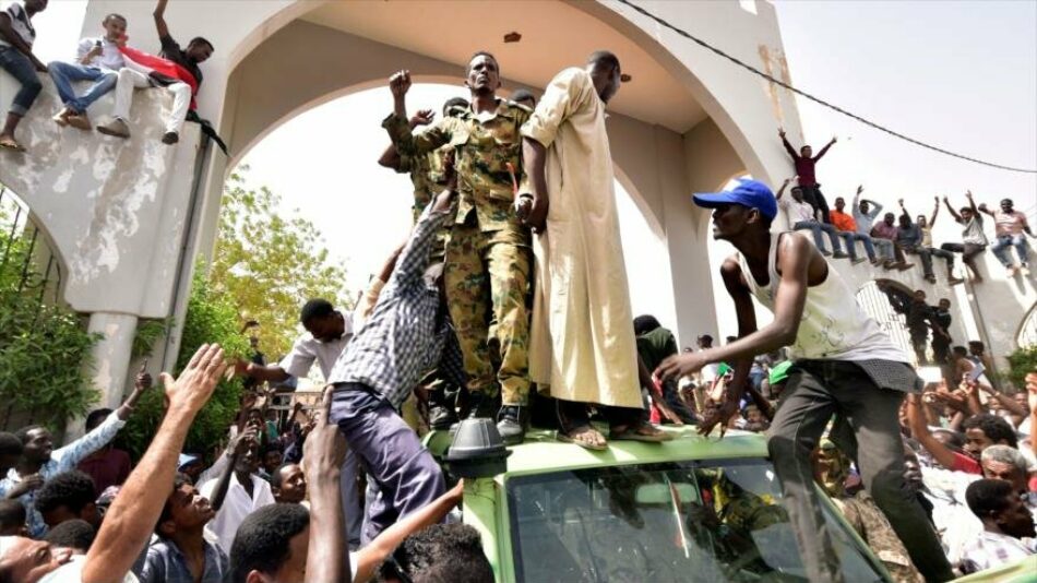 Sucesos en Sudán: ¿golpe extranjero o un cambio desde el interior?