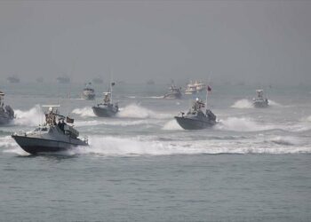 Irán a EEUU: ni se acerquen a los barcos del CGRI en Golfo Pérsico