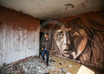 Exposición «Soñadores entre los escombros» en Gaza