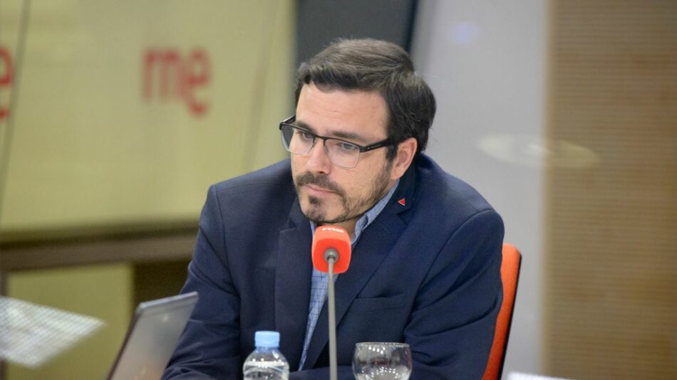 Garzón advierte de que se acentuará una “presión muy fuerte” para que haya un pacto PSOE-C`s y habrá partidos que “van a cambiar su posición política”
