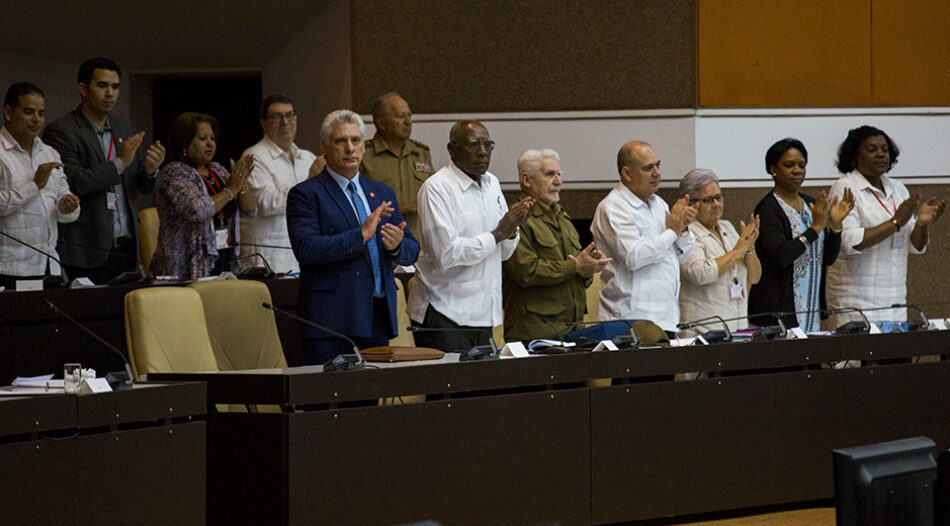 El presidente cubano Díaz-Canel presenta medidas contra los ataques económicos de EEUU