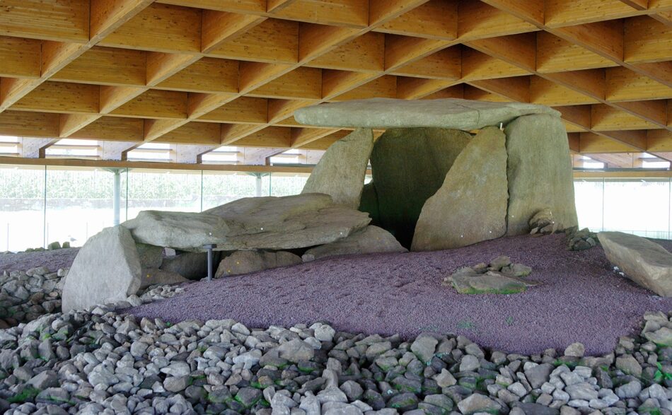 Salvemos Cabana pide un uso coherente del Centro Arqueológico del Dolmen de Dombate