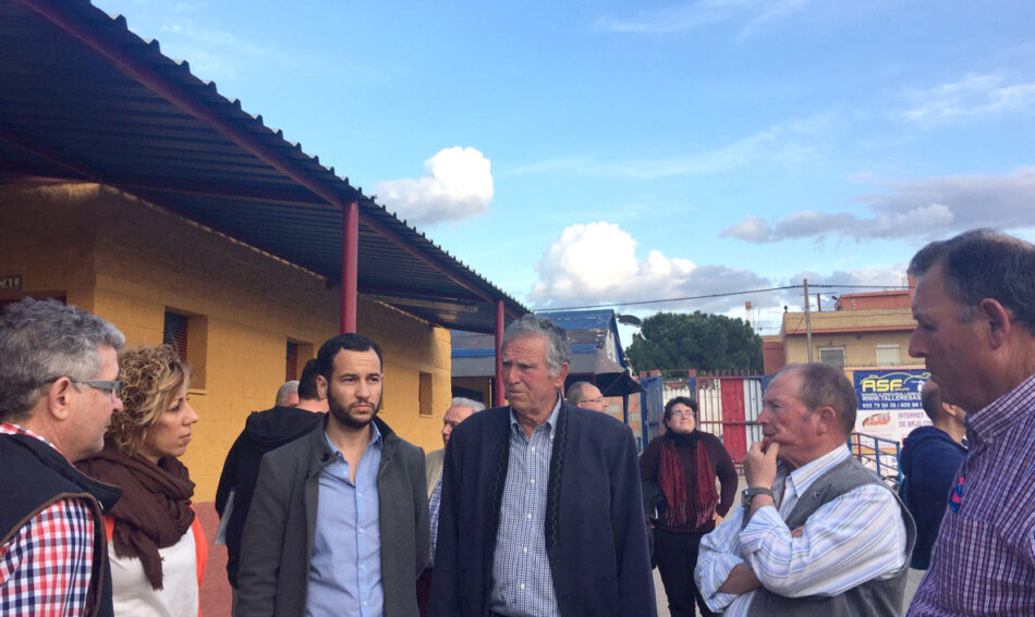 Adelante Sevilla se compromete a priorizar las demandas de las barriadas diseminadas