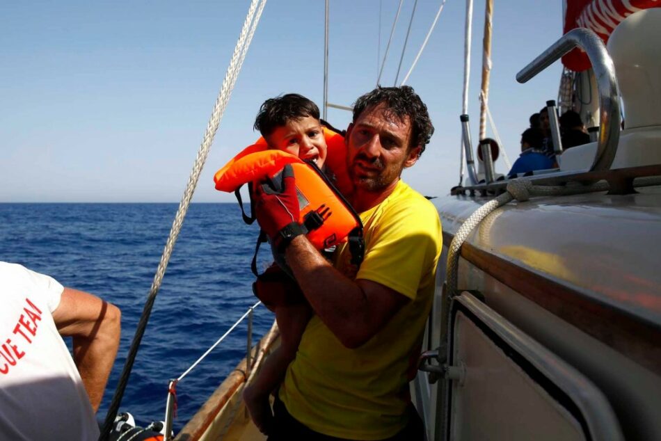 Oscar Camps, desde el Open Arms: «hay un bloqueo informativo sobre el Mediterráneo en unas elecciones en ciernes, es una maniobra muy pensada»