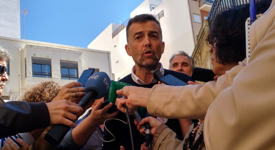 Maíllo: “El problema de la patria no solo toros, son las pensiones, el empleo y la vivienda”