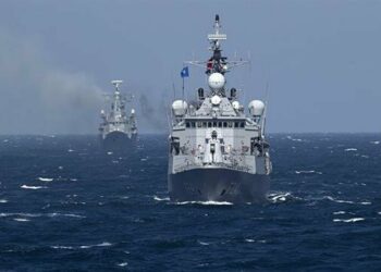 Turquía envía barcos de guerra a la costa libia