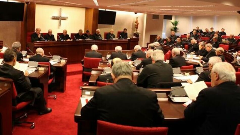 Sumar quiere impulsar en el Congreso una comisión de abusos en la Iglesia Católica española, y abre el debate sobre la supresión de su casilla del IRPF