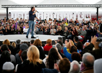 Iglesias, en Valladolid: «El domingo, el voto de cualquiera de vosotros y vosotras vale igual que el voto de Botín, de Florentino Pérez y de Villar Mir»
