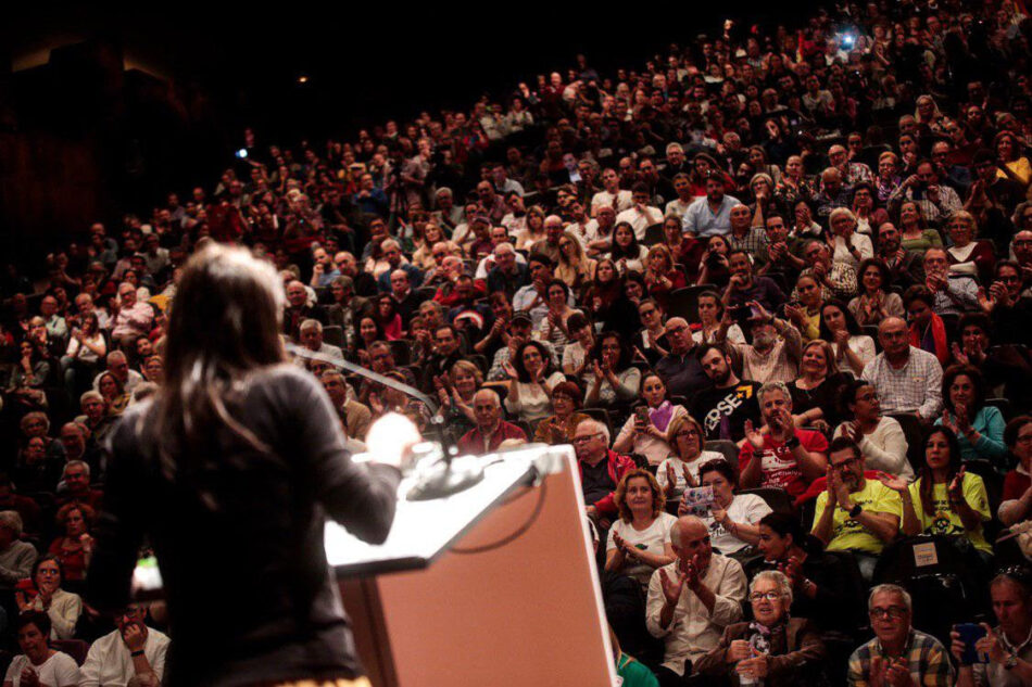 Irene Montero: «A la derecha más cruel solo se le pone freno blindando derechos sociales»