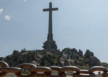 La Federación Estatal de Foros por la Memoria denuncia ante la Junta Electoral Central la pervivencia de símbolos franquistas