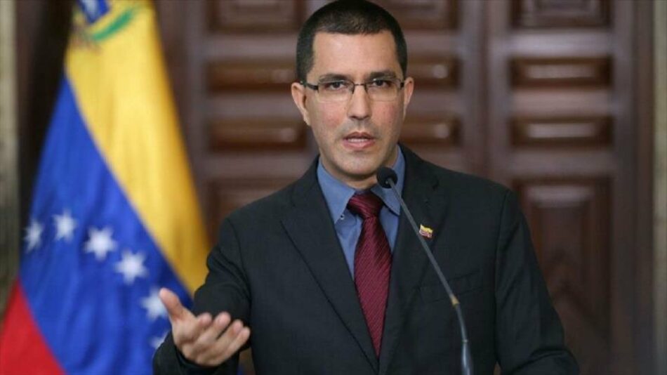 Arreaza denuncia nuevo ataque mediático contra Venezuela