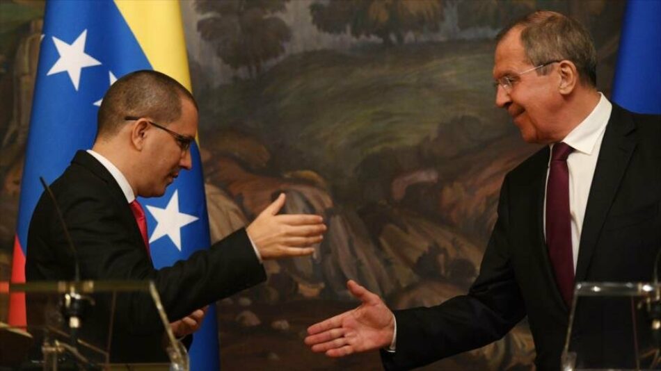 Venezuela se alía a Rusia y China para enfrentar amenaza de EEUU