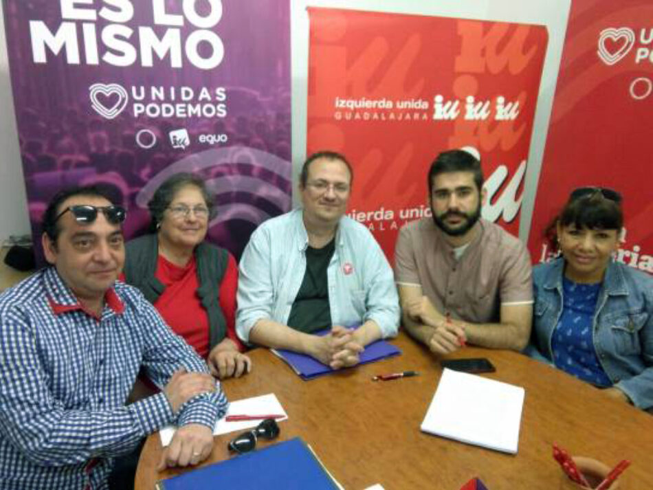El Foro por la Memoria de Guadalajara se reúne con Unidas Podemos