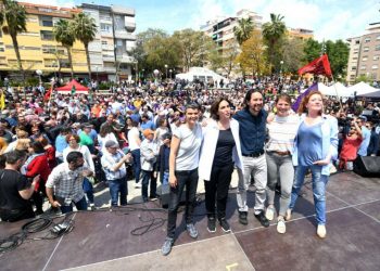 Pablo Iglesias en Barcelona: «Ada Colau ha convertido el ‘Sí se puede’ en política de Gobierno»