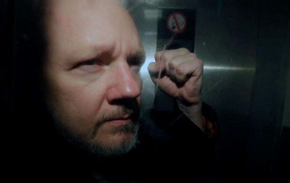 EE.UU. Anuncia 17 nuevos cargos criminales contra Julian Assange