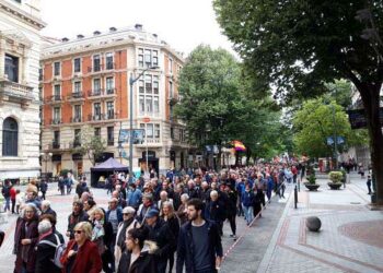 Solidaridad vasca: miles de personas gritaron `Venezuela aurrera!´ en las calles de Bilbao