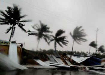 Al menos 9 muertos tras el paso del ciclón Fani en la India