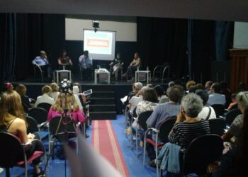 La Plataforma Somos Migrantes celebra un encuentro con candidatas/os a las elecciones al Ayuntamiento de Sevilla