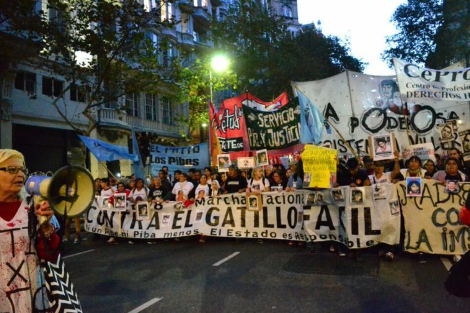 Marcha en Buenos Aires por los jóvenes asesinados en San Miguel del Monte