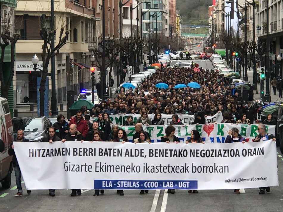 «Nos reuniremos con los grupos del Parlamento de Gasteiz para denunciar la falta de voluntad negociadora en el conflicto de los centros de Iniciativa Social»