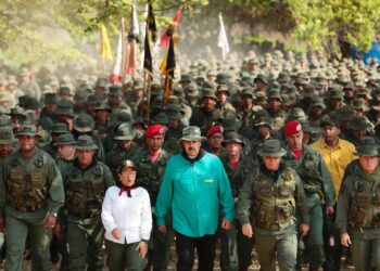 Máxima tensión en Venezuela tras el frustrado golpe y las amenazas de Estados Unidos