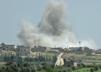 Terroristas de Al Nusra y rebeldes pro-turcos del ESL se unen en una nueva coalición en Idleb