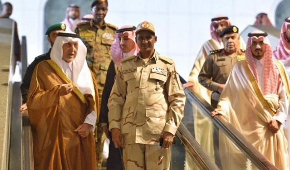 Sudán y Libia: Arabia Saudí y EAU buscan debilitar al eje Turquía-Qatar