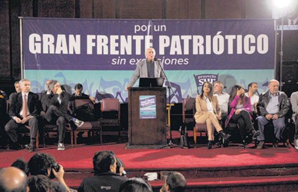 Acto en Argentina a favor de una gran coalición contra Macri en la elecciones generales