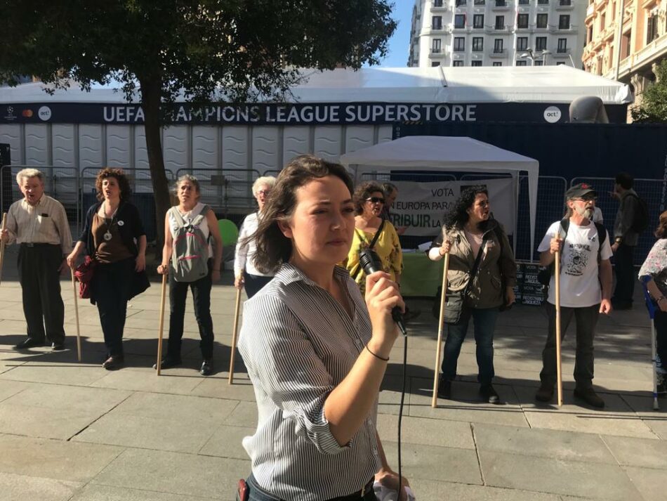 Recortes Cero – Los Verdes celebra el último acto de campaña por el blindaje de las pensiones en una “cadena humana” de pensionistas